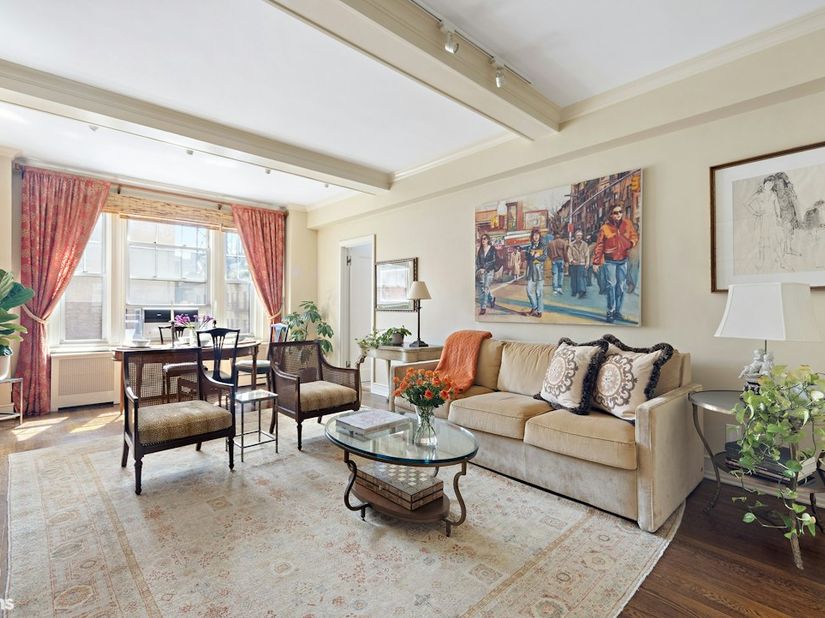 310 West End Avenue 8D, New York NY 10023