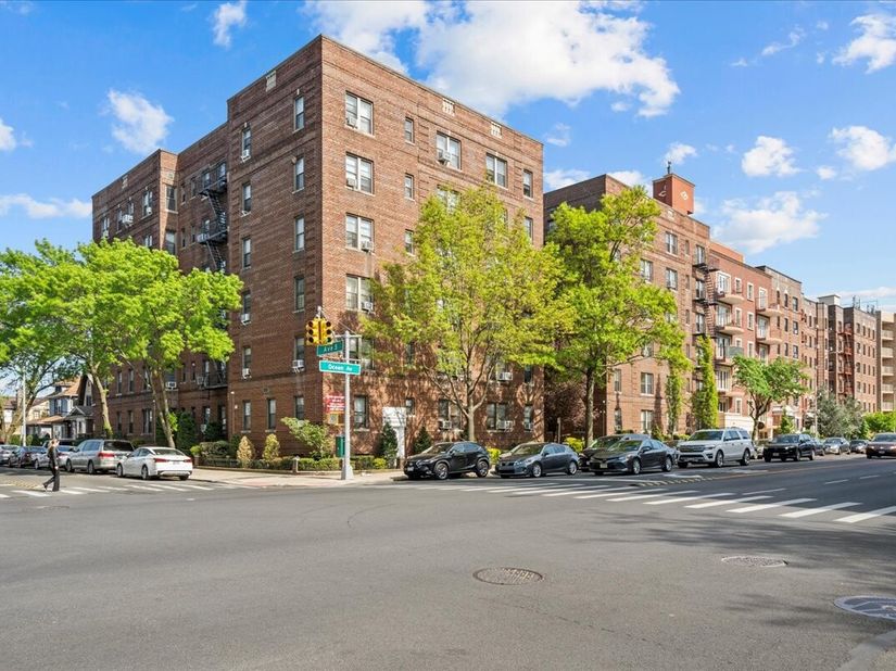 2375 Ocean Avenue 5D, Brooklyn NY 11229