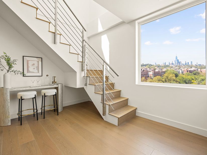 379 Ocean Parkway PHB, Brooklyn NY 11218