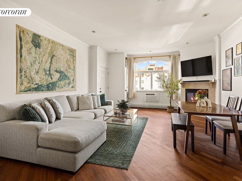 370 90th Street 2D, Brooklyn NY 11209