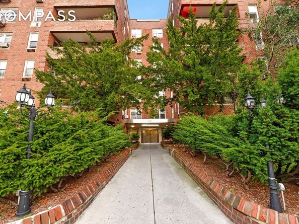 2727 Ocean Parkway C27, Brooklyn NY 11235