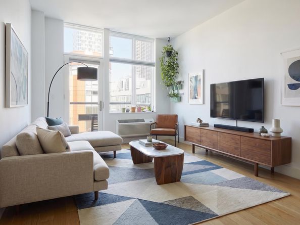 2-26 50th Avenue 11C, Queens NY 11101