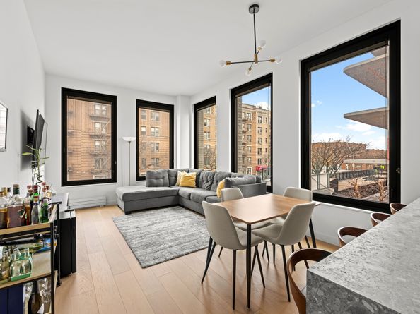 21-21 31st Street 2L, Queens NY 11105