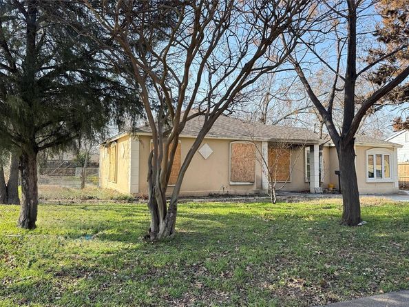 3654  Fontana Drive , Dallas Texas 75220