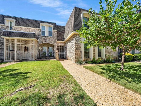 3020  Stonehenge Lane , Carrollton Texas 75006
