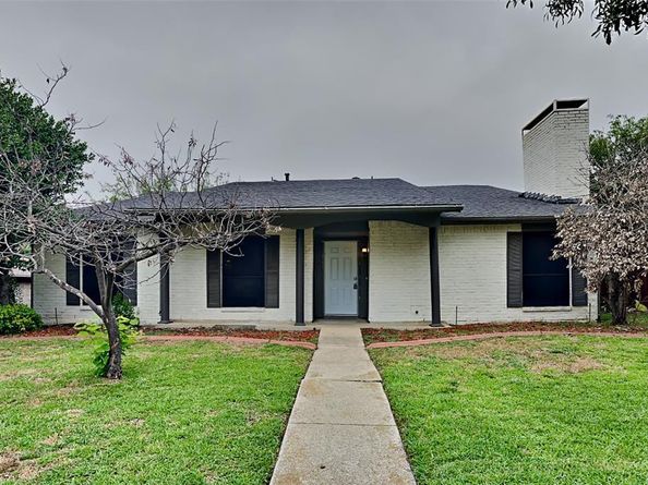 1711  Chesterfield Drive , Carrollton Texas 75007