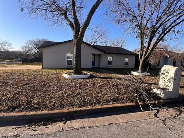 4232  Burly Street , Forest Hill Texas 76119