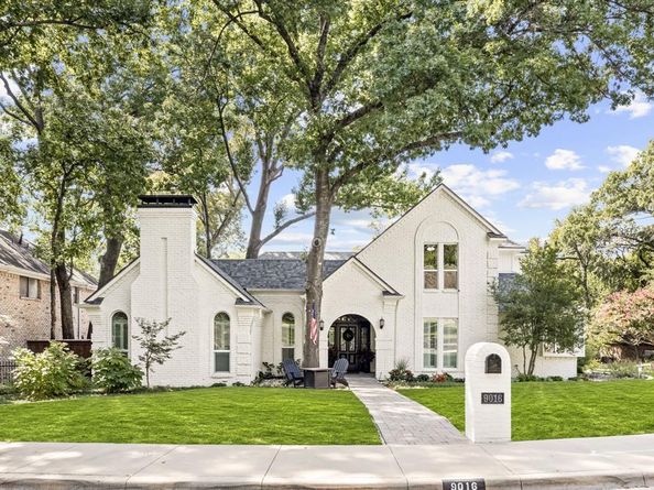 9016  Green Oaks Circle , Dallas Texas 75243