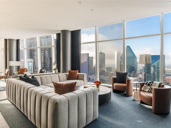 1918  Olive Street  3403, Dallas Texas 75201