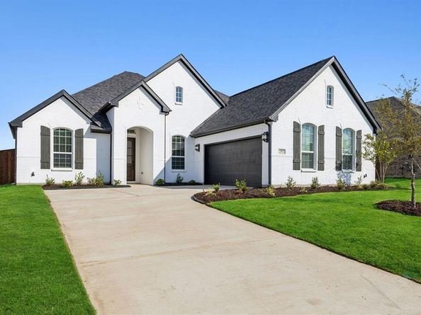 208  Bristol Lane , Azle Texas 76020