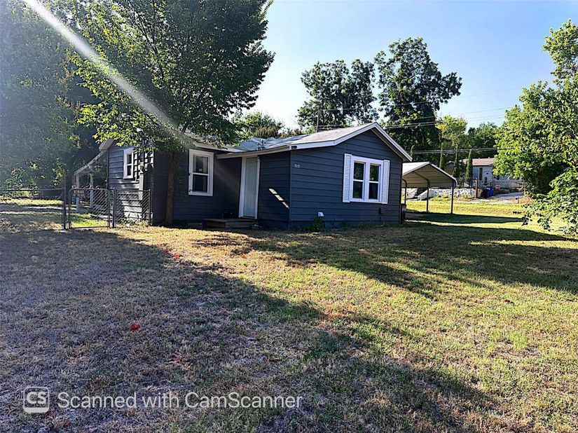 616  Astoria Avenue , Azle Texas 76020