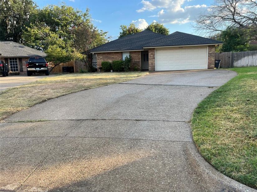 8208  Alsace Court , Fort Worth Texas 76134