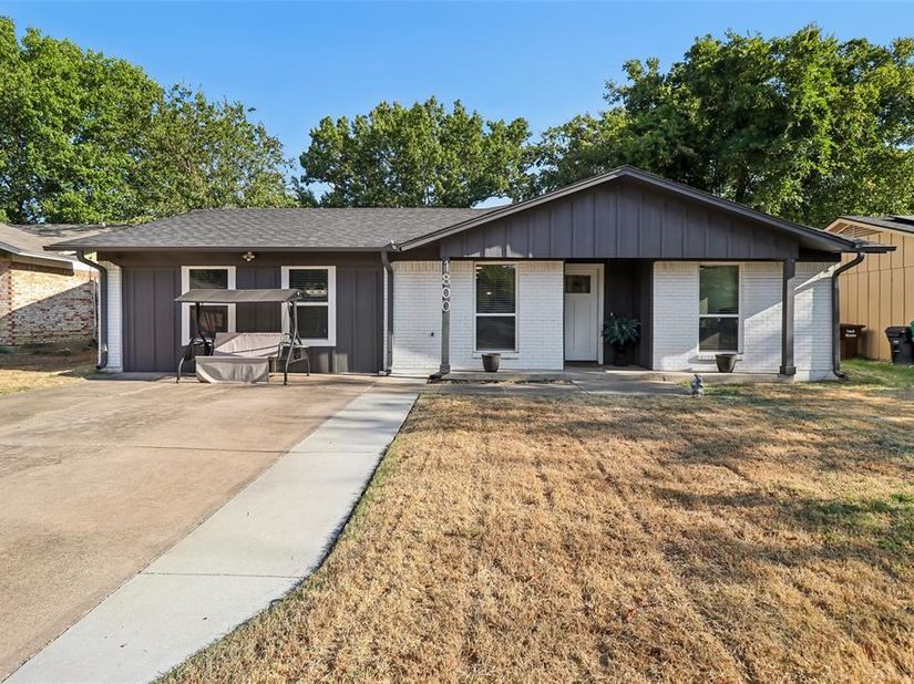 1800  Emery Street , Denton Texas 76201