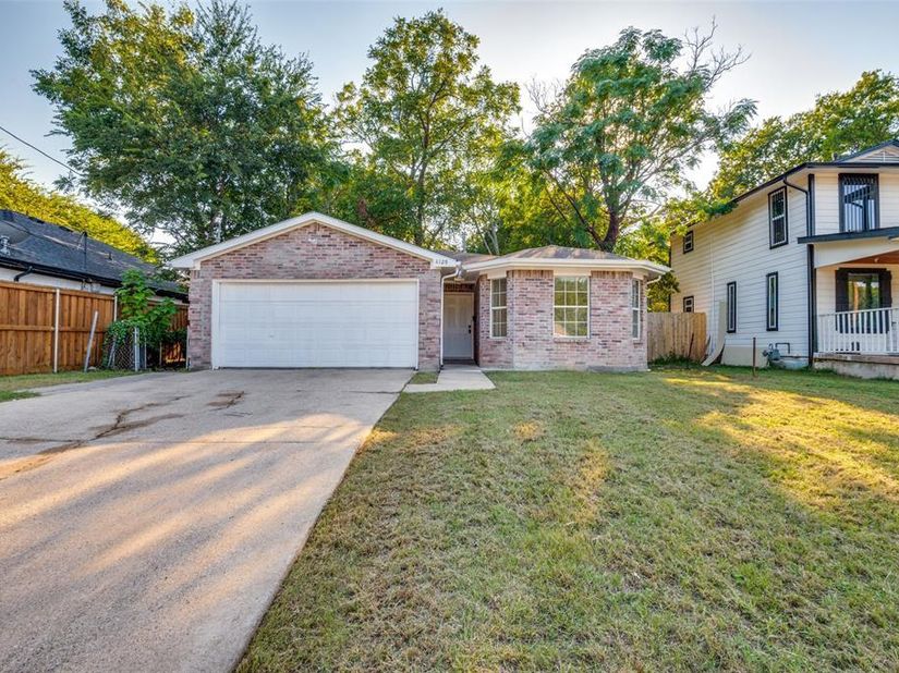 4129  Easter Avenue , Dallas Texas 75216