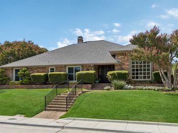 9639  Vista Oaks Drive 