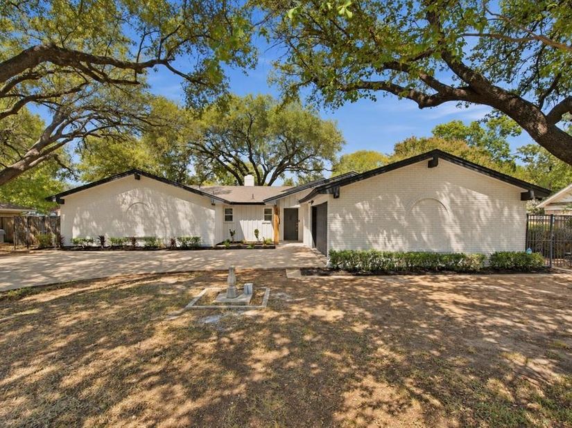 4905  Rock River Drive , Fort Worth Texas 76103