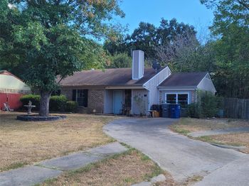 102  Buttercup Lane 