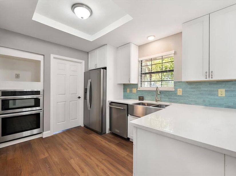 3803  Marine Court , Arlington Texas 76016