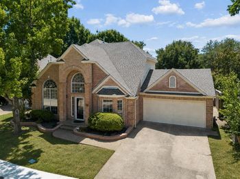 5211  Quail Creek Drive 