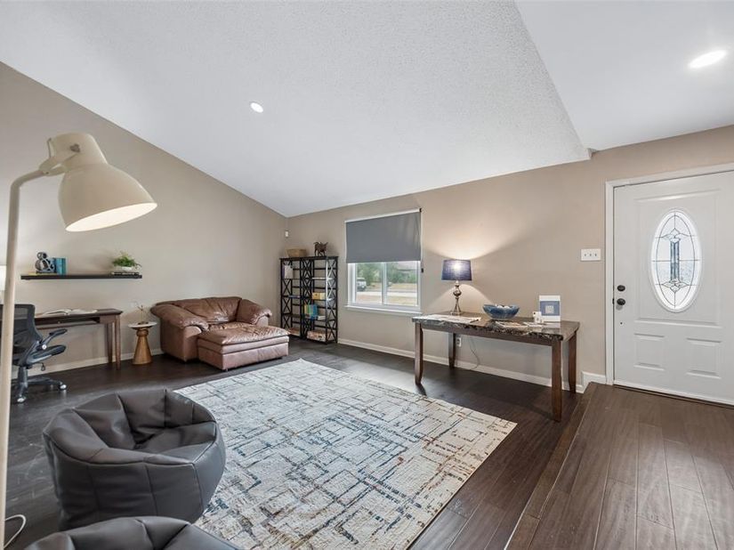 1809  Windsong Trail , Richardson Texas 75081
