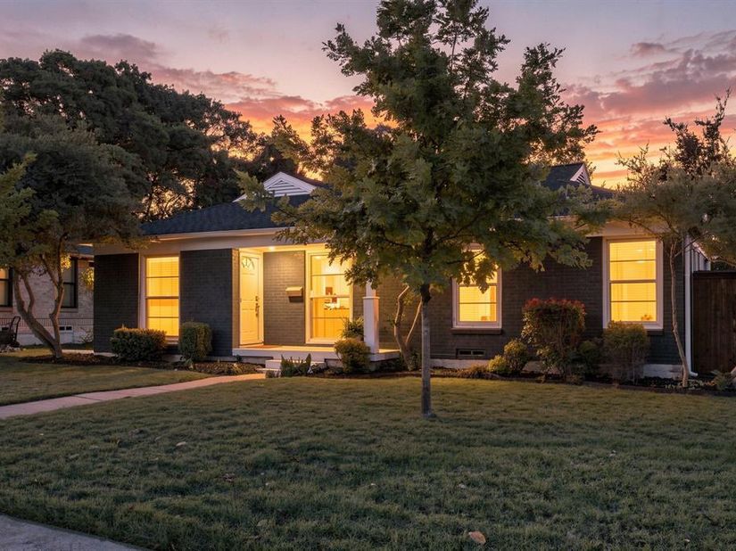 346  Classen Drive , Dallas Texas 75218