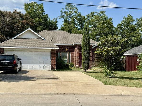 1909  Cranford Drive , Garland Texas 75041