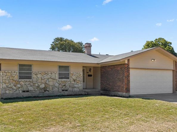 2124  Stonehenge Drive , Garland Texas 75041