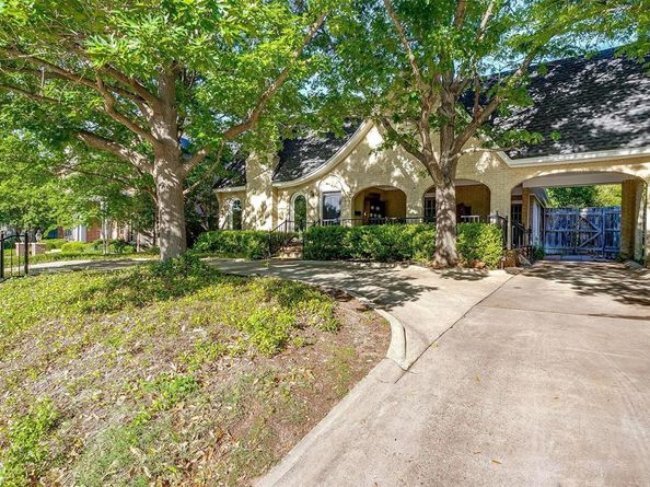 1929  Forest Park Boulevard , Fort Worth Texas 76110