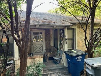 403 N Tennant Street 