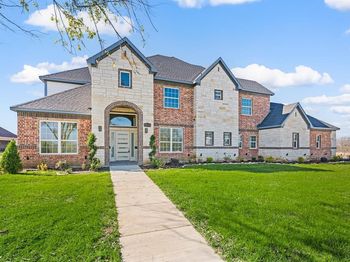 828  Mallard Pointe Drive 