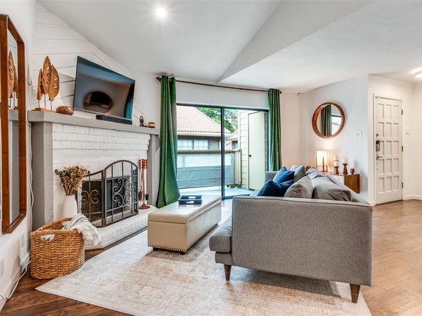 5200  Martel Avenue  6Q, Dallas Texas 75206