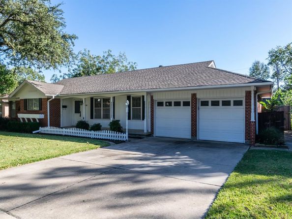 1710  15th Place , Plano Texas 75074