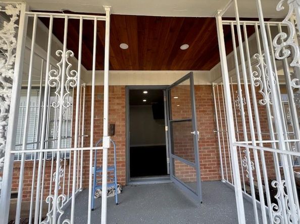 1570  Sutter Street , Dallas Texas 75216