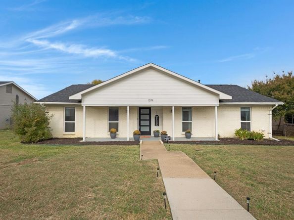 1319  Brazos Boulevard , Lewisville Texas 75077