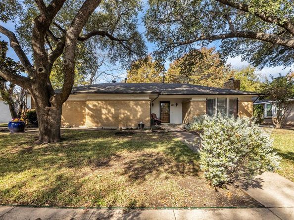 609  Kingsbridge Drive , Garland Texas 75040