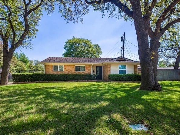 818  Westbrook Drive , Irving Texas 75060