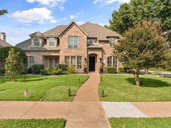 4821  Ravendale Drive 