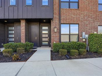 2804  Addison Park Lane 