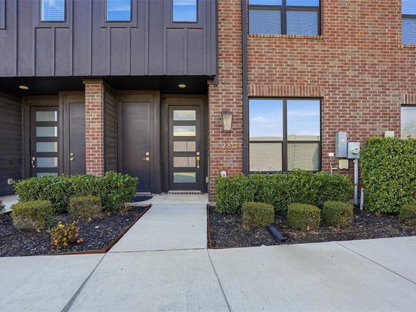 2804  Addison Park Lane , Fort Worth Texas 76110
