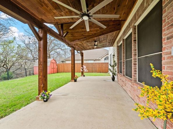 4008  Falcon Ridge Drive , Haltom City Texas 76137