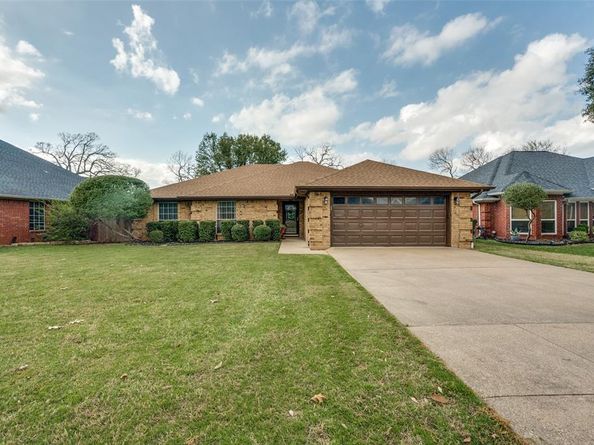 803  Twin Creek Drive , Mansfield Texas 76063
