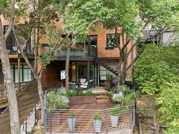 2911  Magnolia Hill Court 
