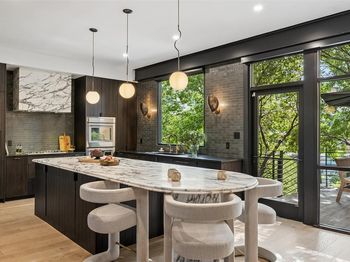 2911  Magnolia Hill Court 
