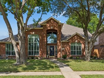 1105  Easton Lane 