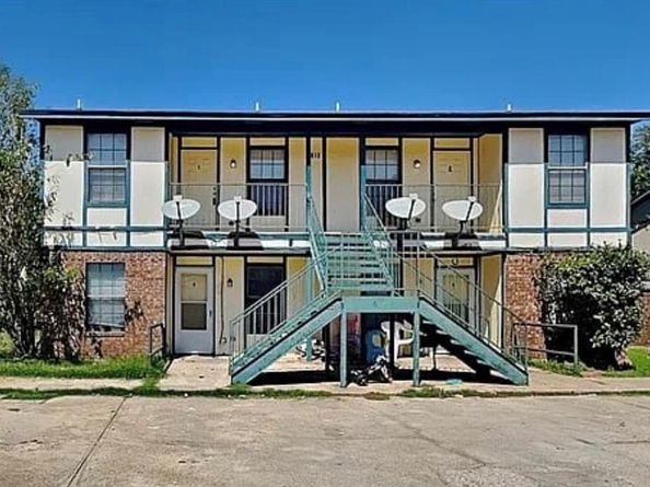 612  Race Street , Crowley Texas 76036