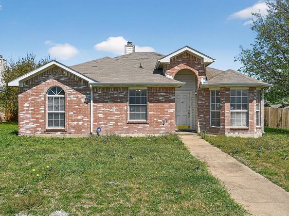 1715  Reynolds Street , Lancaster Texas 75134