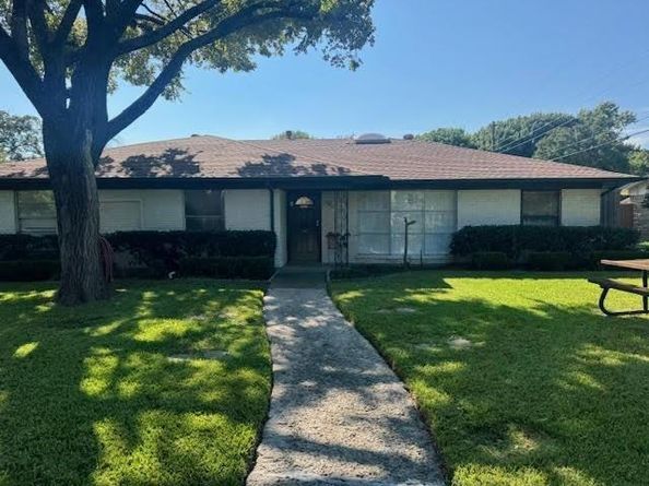 2849  Millwood Circle , Farmers Branch Texas 75234