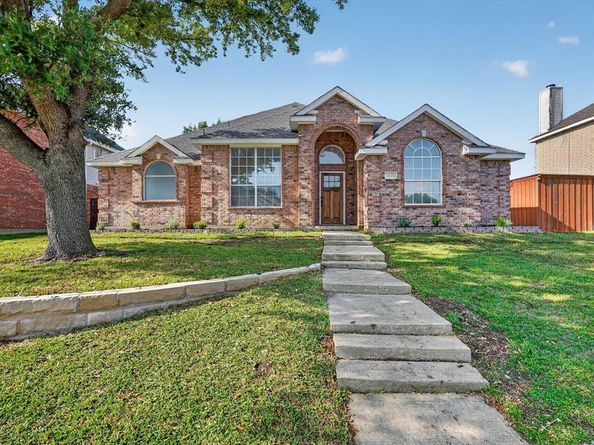 1428  Summerhill Drive , Carrollton Texas 75007