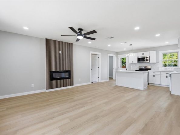 1721  Jocyle Street , Arlington Texas 76010