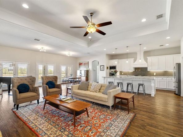 5750  High Mesa Drive , Justin Texas 76247